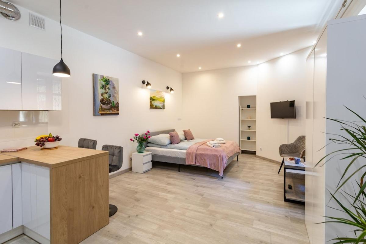 Great Base To Explore Cracow Apartment *