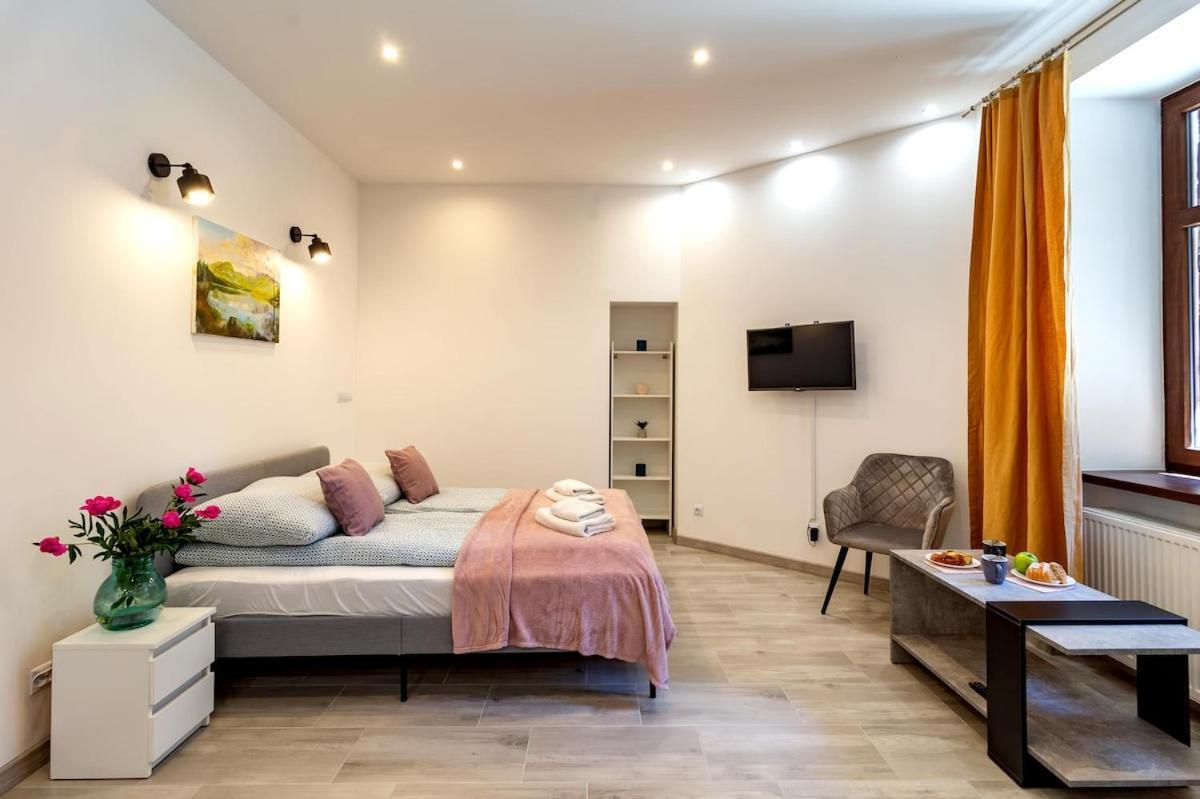 Great Base To Explore Cracow Apartment